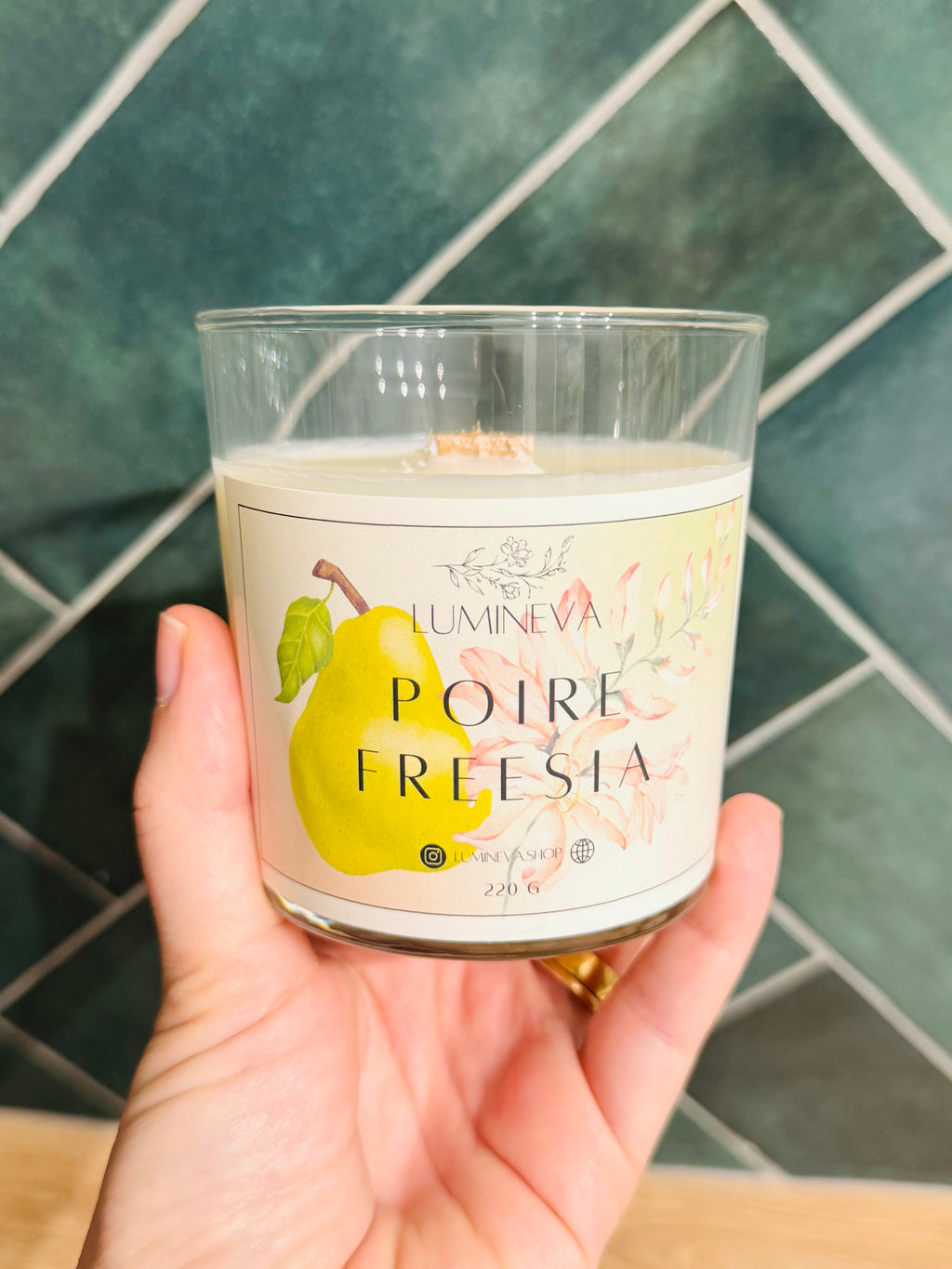 BOUGIE SIGNATURE POIRE FREESIA