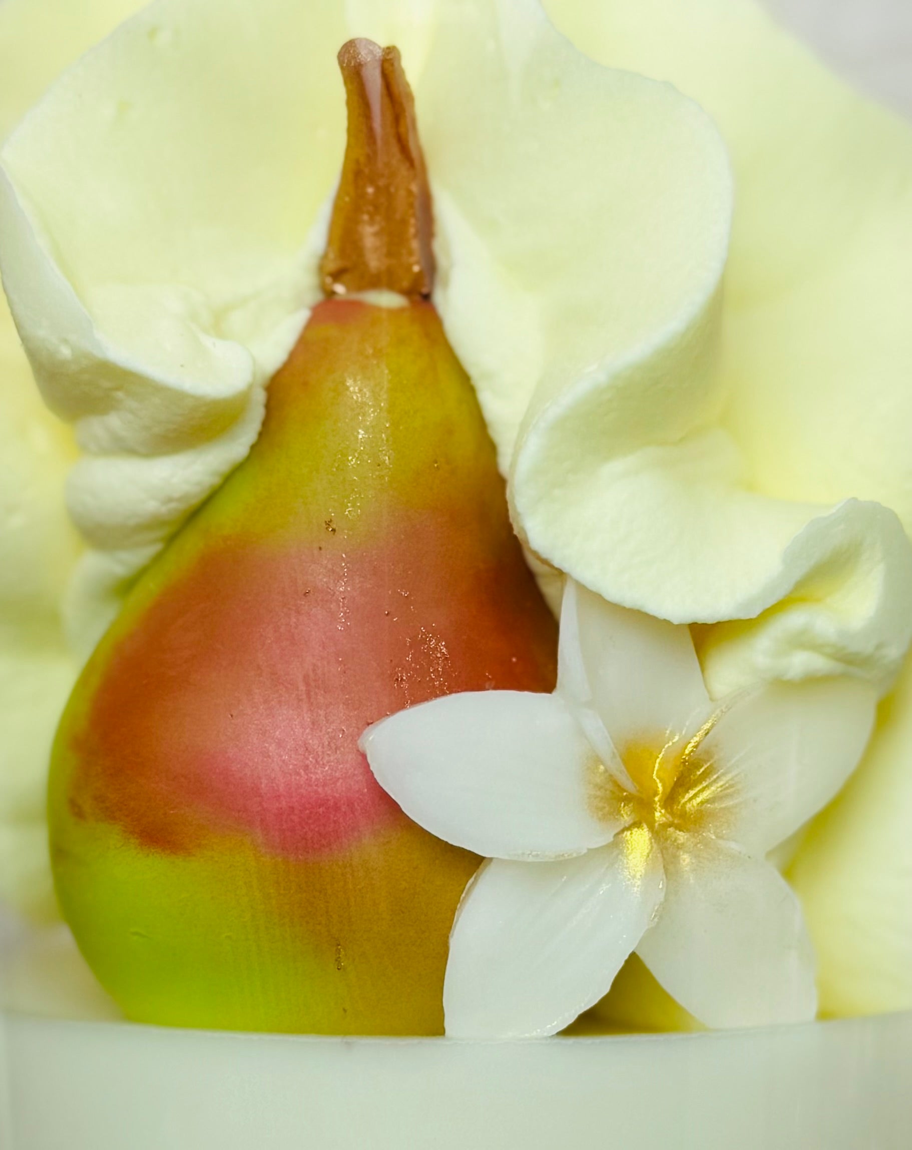 BOUGIE GOURMANDE POIRE FREESIA