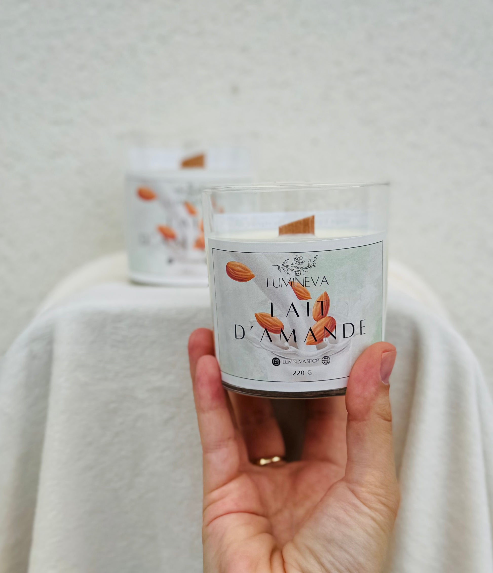 BOUGIE SIGNATURE LAIT D'AMANDE