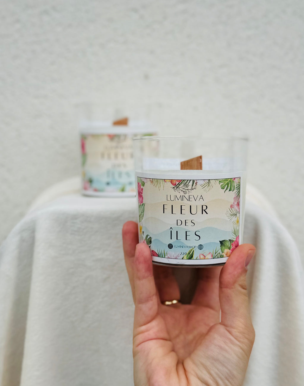 BOUGIE SIGNATURE FLEUR DES ÎLES